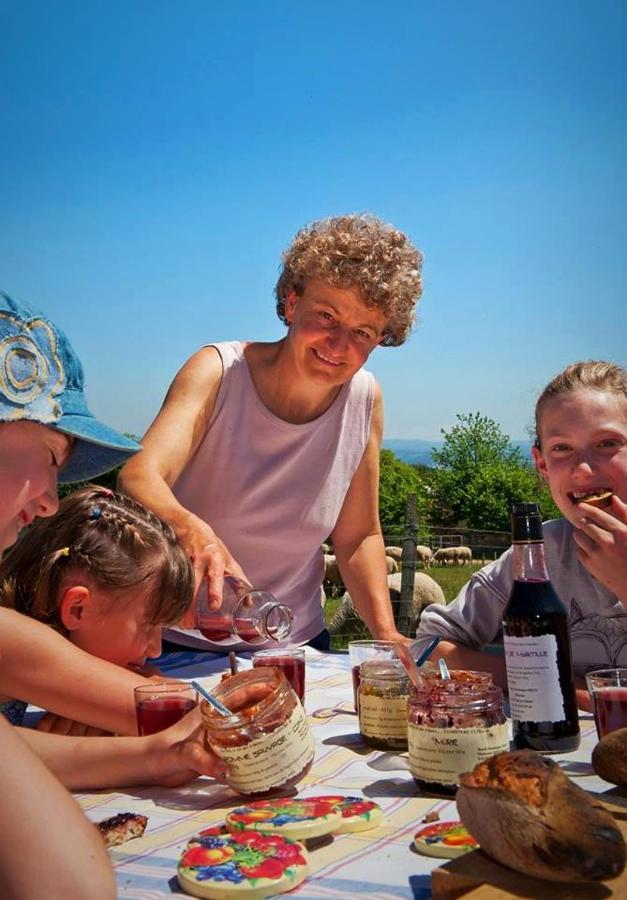 Les Gites Du Val Valprivas Esterno foto